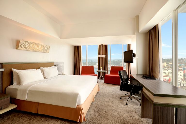 Bedroom 12