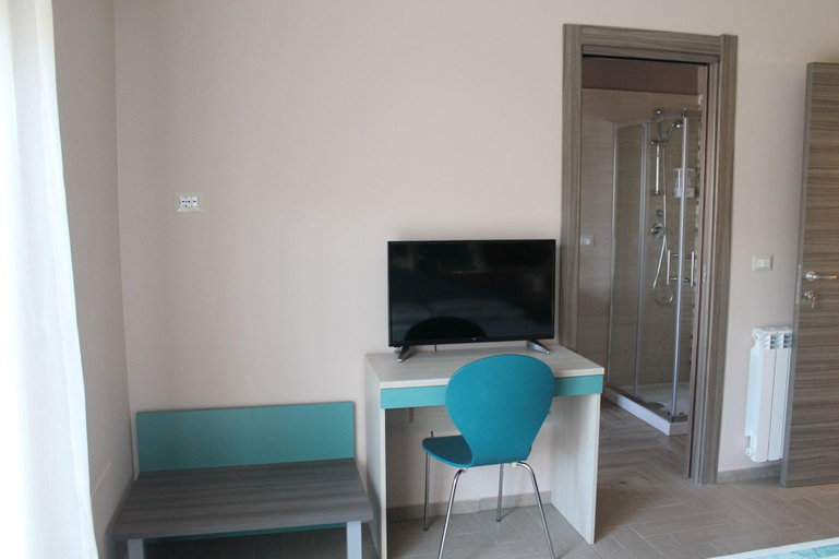 Bedroom 5, Around The World, Reggio Di Calabria