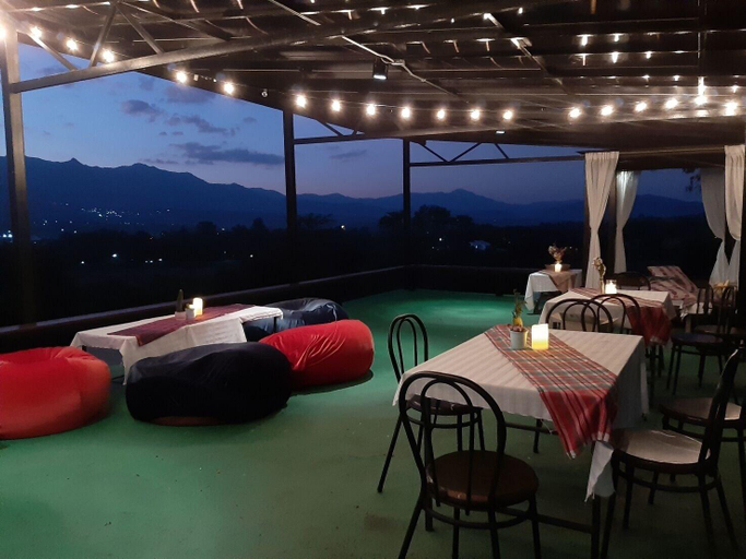 Food & Drinks 5, Chang Pai Hill - Adults Only, Pai