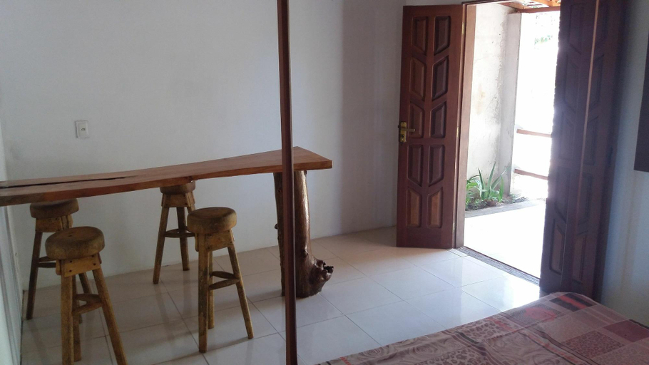 Public Area 3, Sem Fronteiras, Cairu