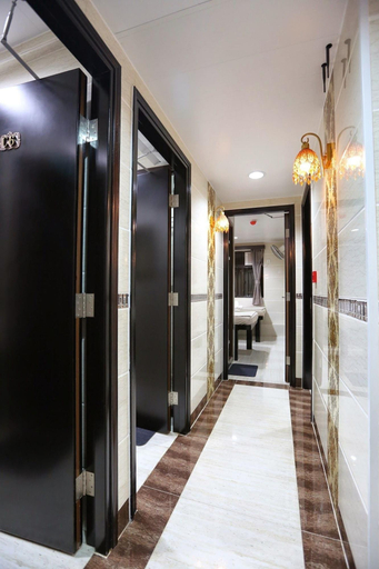 Public Area 2, Tom's Guest House, Kowloon