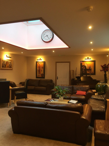 Public Area 2, The Waterwheel Inn, Cornwall