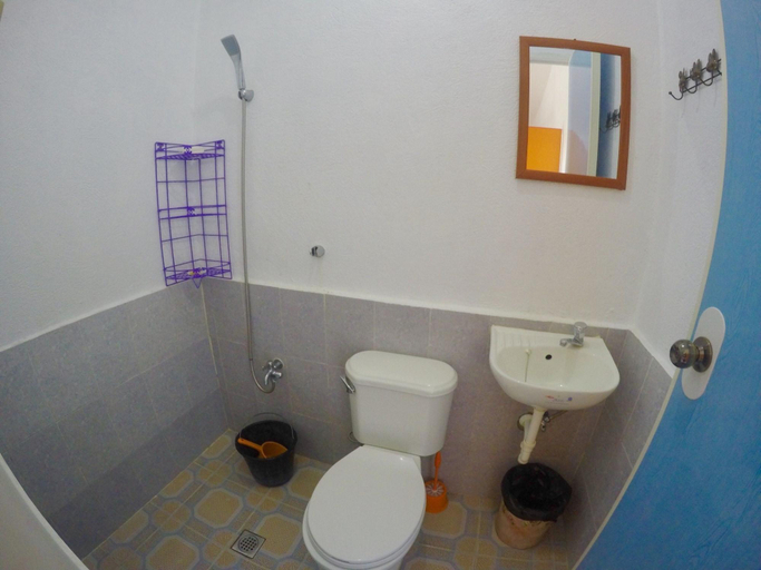 Bathroom 5, The BIGGIES Inn, Oslob