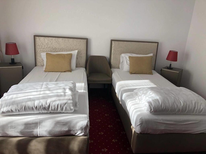 Bedroom 3, Pensiunea Genesa, Dumbravita