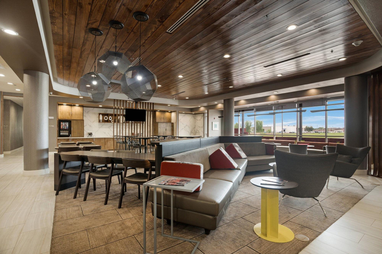 Food & Drinks 5, SpringHill Suites by Marriott Stillwater, Payne