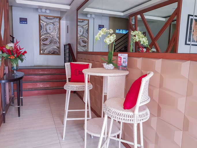 Exterior & Views 4, RedDoorz Plus near Holy Name University, Tagbilaran City