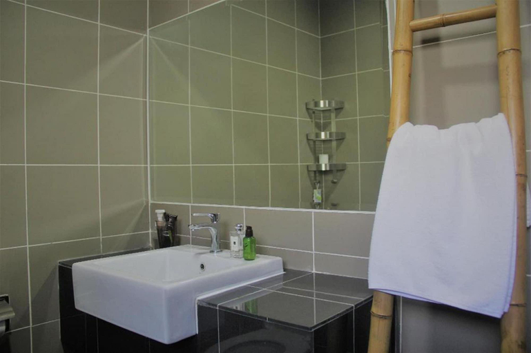 Bathroom 5, Rail Suite Aeropod, Kota Kinabalu