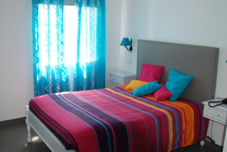 Bedroom 4, Hotel Branco I, Praia da Vitória