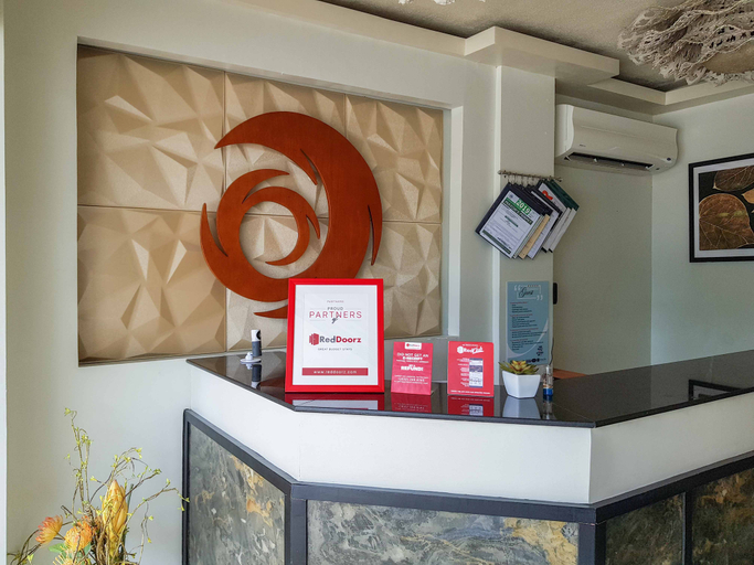 Public Area, RedDoorz Plus near Holy Name University, Tagbilaran City