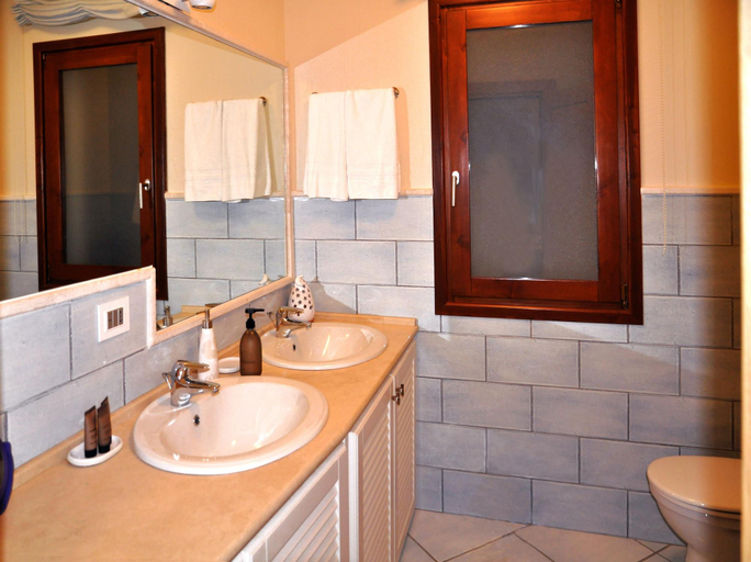 Bathroom 4, Domu Simius Hotel&Guest House, Cagliari