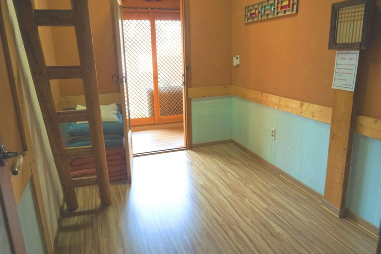 Public Area 3, Gangneongjeon Hanok Stay, Jeonju