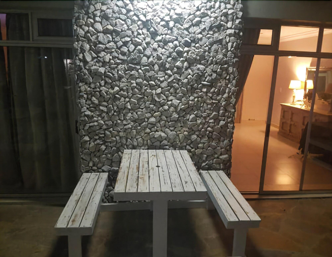 Public Area 3, Savoy hotel, Cacadu