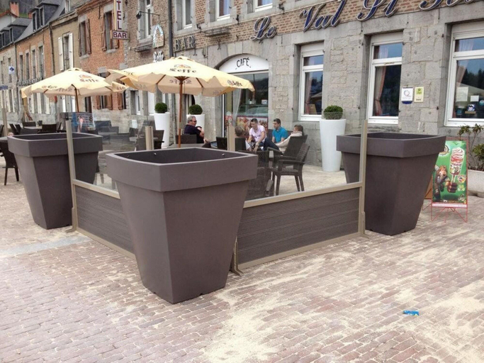 Public Area 3, Le Val Saint Hilaire, Ardennes