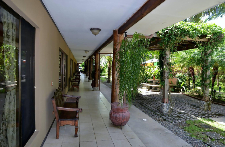 Public Area 2, Hotel Diuwak, Aguirre