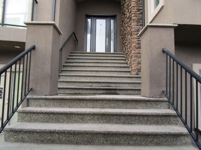 Public Area 3, Luxury Lakefront Rooms, Central Okanagan