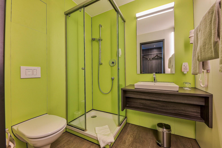 Bathroom 5, Economy-Hotel, Ulm