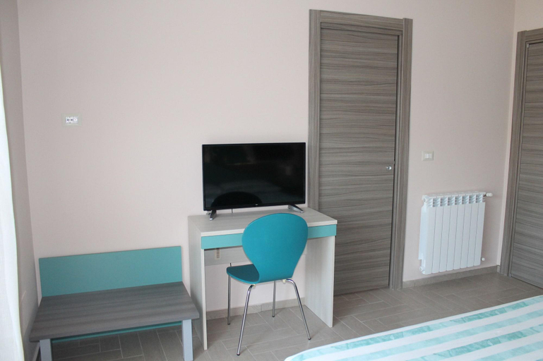 Bedroom 5, Around The World, Reggio Di Calabria