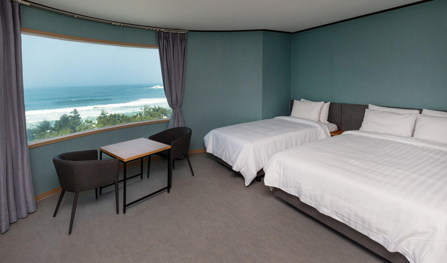 Bedroom 3, Gyeonpo Vistahotel, Gangneung