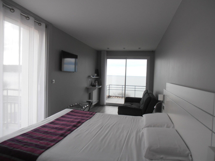 Bedroom 3, Hôtel Valencia, Pyrénées-Atlantiques