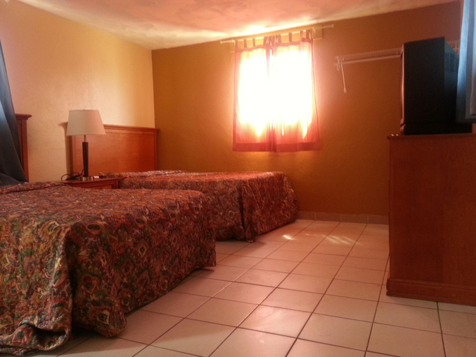 Public Area 2, Atlantic Inn, Ocean