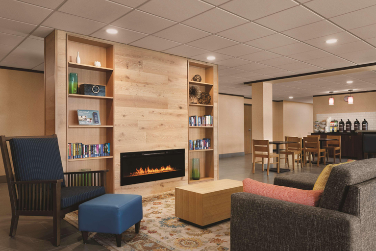 Public Area 2, Country Inn & Suites by Radisson, Mt. Pleasant-Rac, Racine