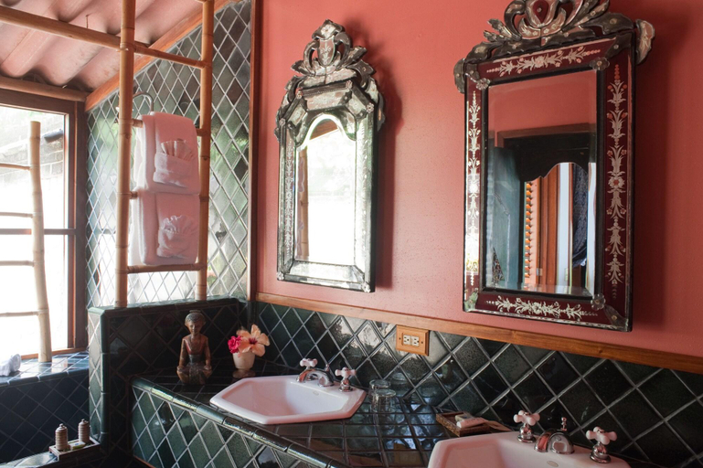 Bathroom, Turtle Inn by Francis Ford Coppola