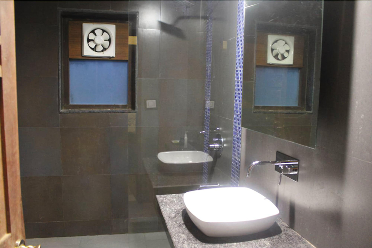 Bathroom, The Corbett Greens, Almora