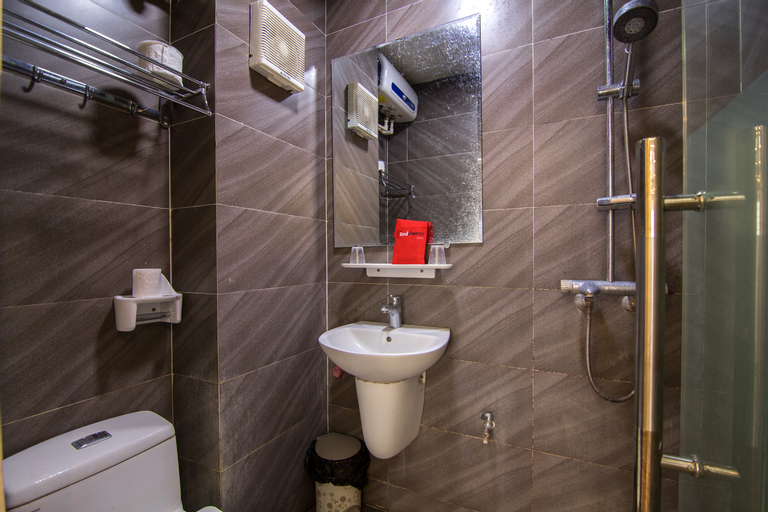 Bathroom 4