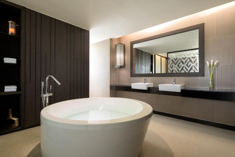 Bathroom 5, Avani Khon Kaen Hotel & Convention Centre, Muang Khon Kaen