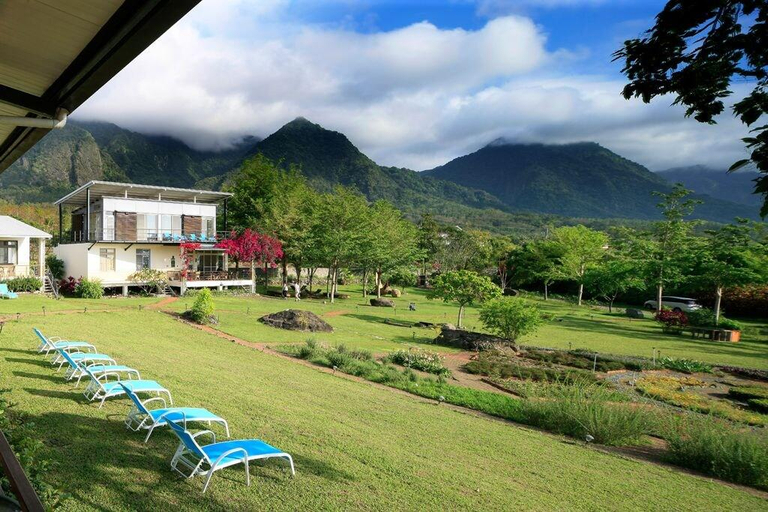 Exterior & Views 2, Moonrise Inn, Taitung