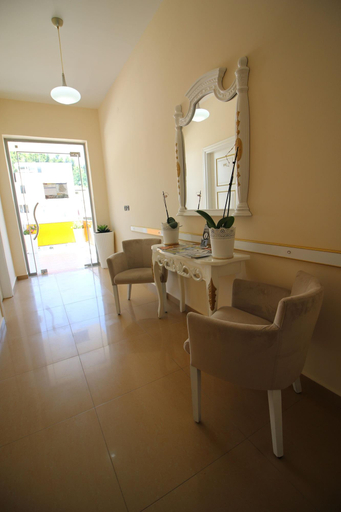 Public Area 2, Hotel Orestiada, Beratit