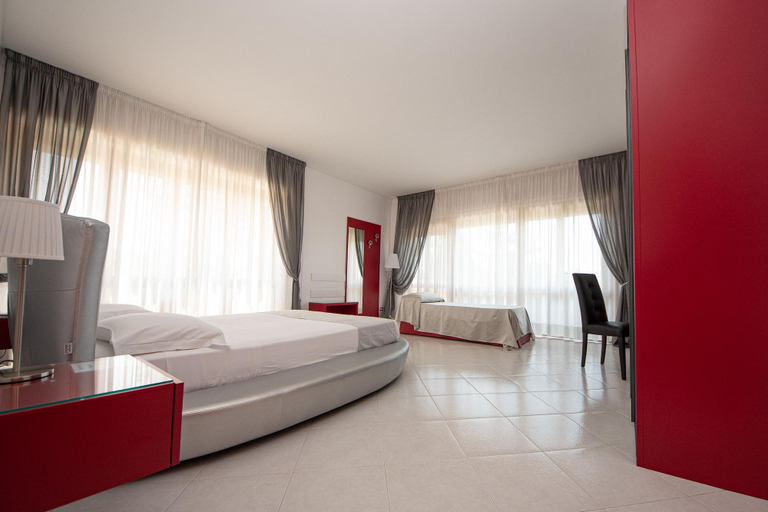 Bedroom 5, B & B Resort La Magnolia, Rome