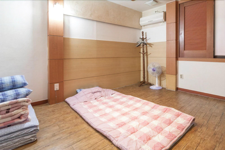 Bathroom, Ijen Motel, Suncheon