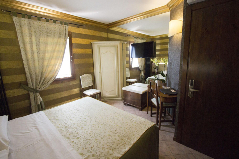Bedroom 2, Le Fate Corbezzole, Vicenza