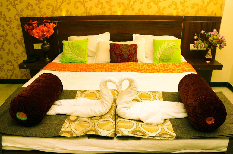 Food & Drinks 5, Hotel Gowtham, Coimbatore