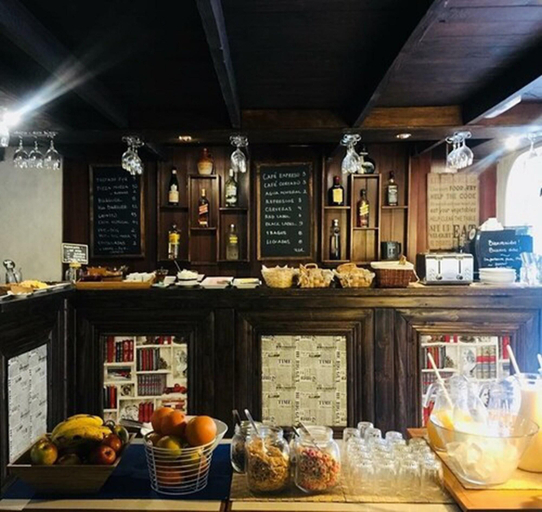 Food & Drinks 5, Blu Inn Punta Del Este, n.a351
