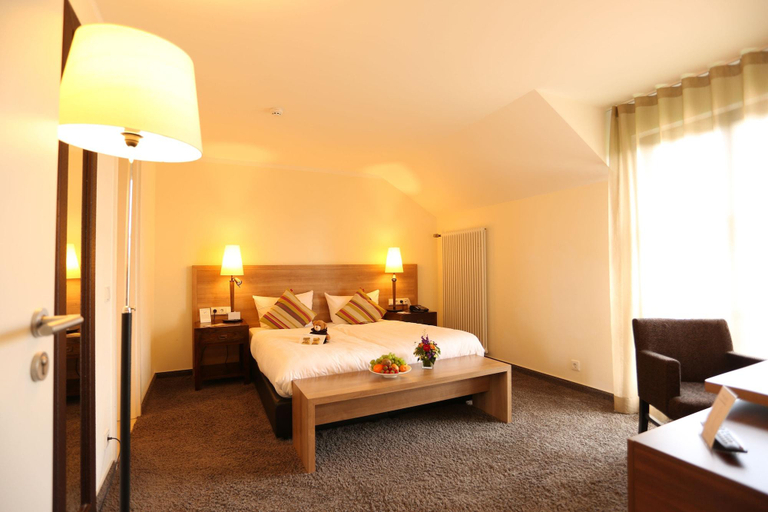 Bedroom 4, Klosterhotel Marienha H Langweiler, Birkenfeld
