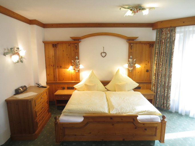Bedroom 3, Alpenhotel Rosenhof Ruhpolding, Traunstein