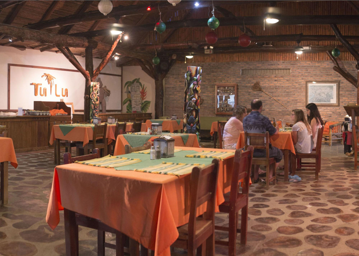 Food & Drinks 5, Hotel Diuwak, Aguirre