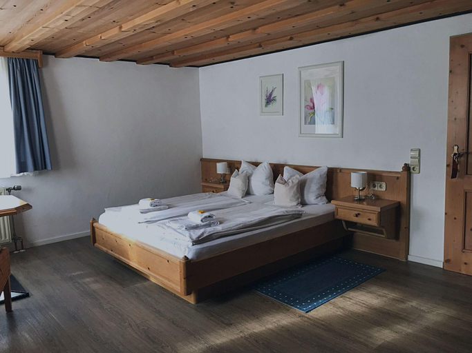 Bedroom 3, Historikhotel Ochsen, Ludwigsburg