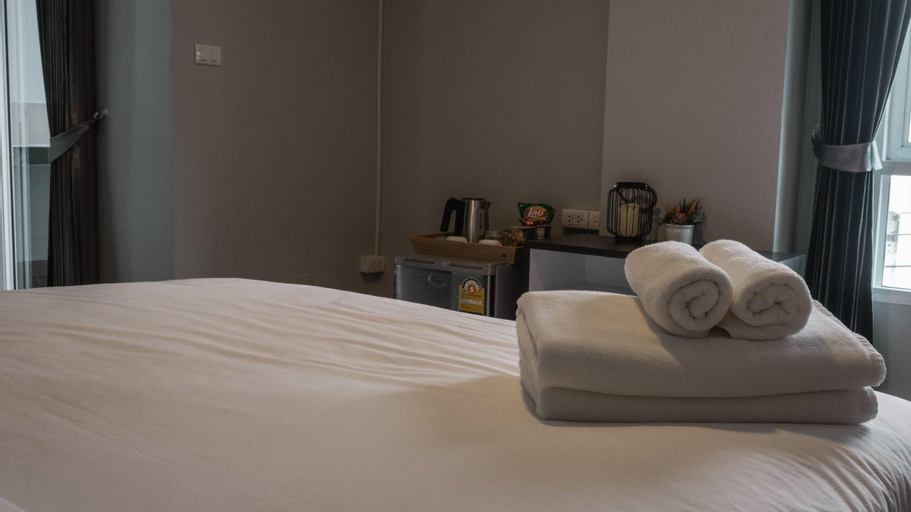 Bedroom 4, Step One at Bangkok, Huai Kwang