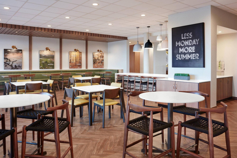 Food & Drinks, Fairfield Inn & Suites by Marriott Lodi, San Joaquin
