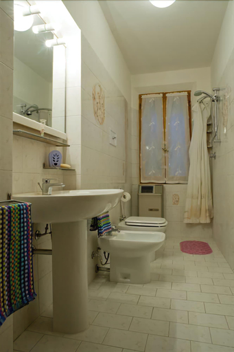 Bathroom 5, B&B Reboglio, Reggio Nell'Emilia