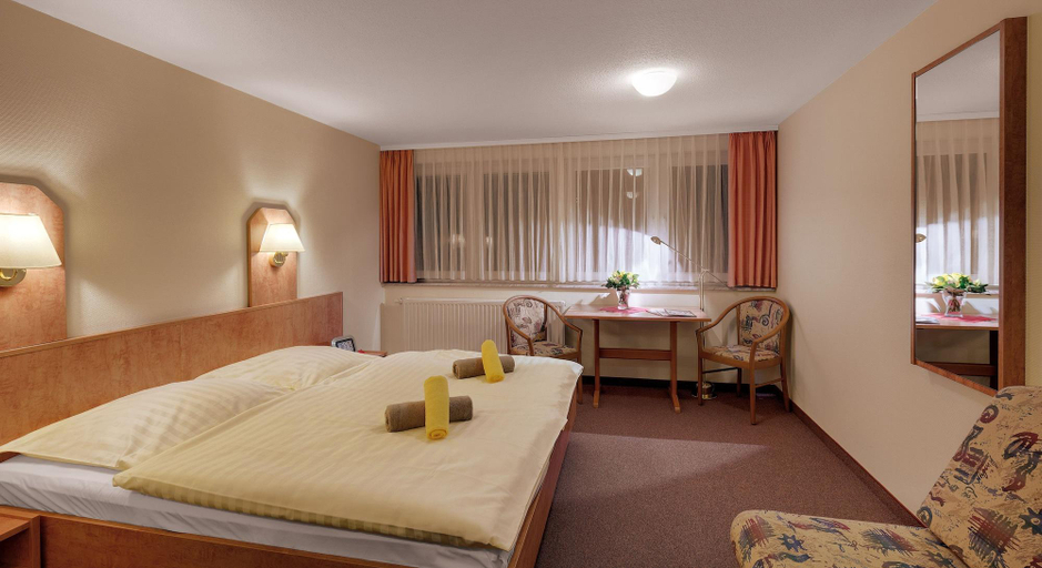 Bedroom 3, Hotel Tha Ringenschanze, Schmalkalden-Meiningen