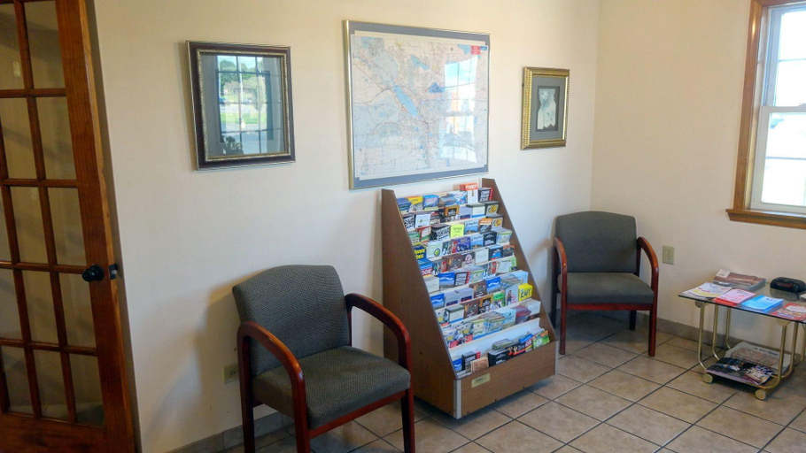 Public Area 3, Red Carpet Inn North Syracuse, Onondaga