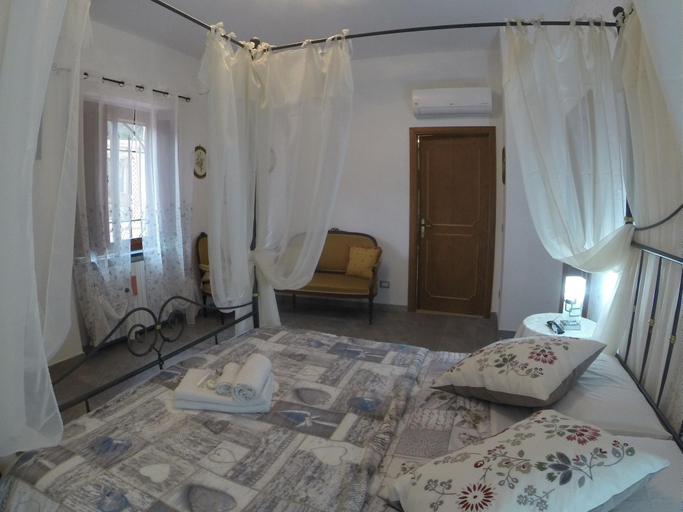 Bedroom 4, Alle Vecchie Mura, Pistoia