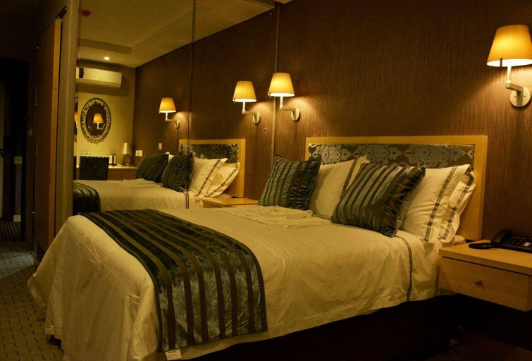 Bedroom 3, Aquarian Tide Hotel, Gaborone