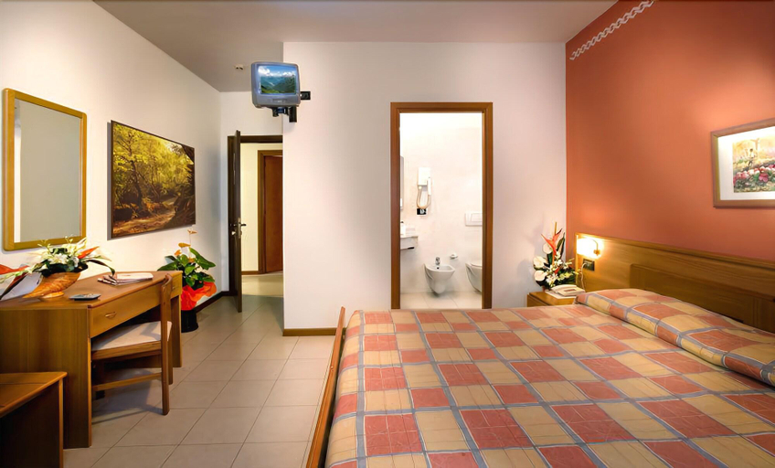 Bedroom 4, Albergo Il Castellino, Brescia