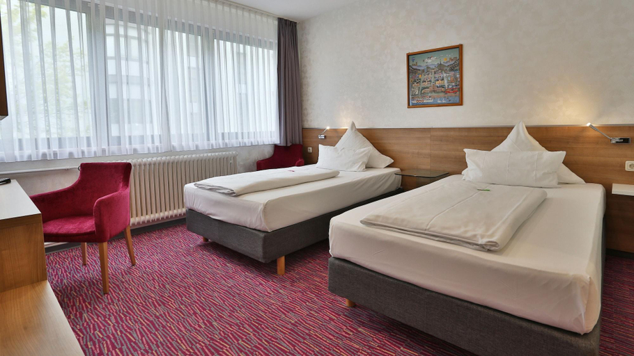 Bedroom 2, Hotel Am Bismarck, Mannheim