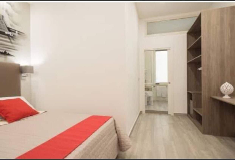 Bedroom 2, Toledo one, Napoli